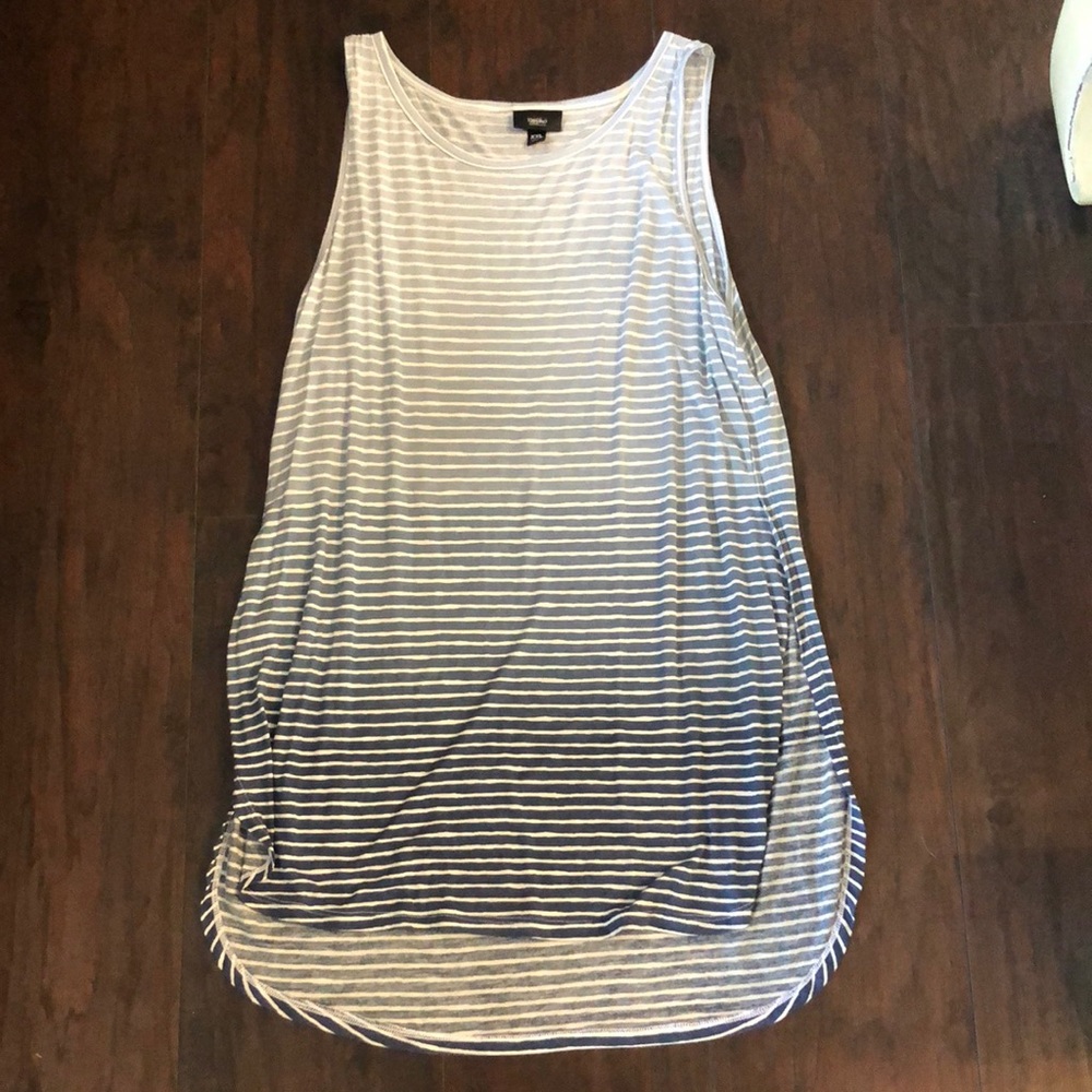 NWT long sleeveless ombré shirt